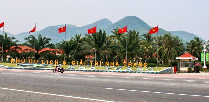 Dự án khu du lịch và giải trí Nha Trang, tại sông Lô, xã Phước Đồng, TP Nha Trang (Khánh Hòa) bị dân khiếu nại suốt hơn 21 năm qua đến nay và đề nghị không bán đấu giá đất đang bị xử lý - Ảnh: PHAN SÔNG NGÂN