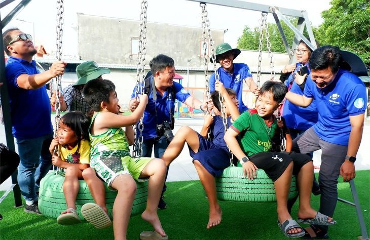 Xã đảo Thạnh An (huyện Cần Giờ, TP.HCM) là mặt trận tình nguyện hè quan trọng cùng với dự án xây dựng