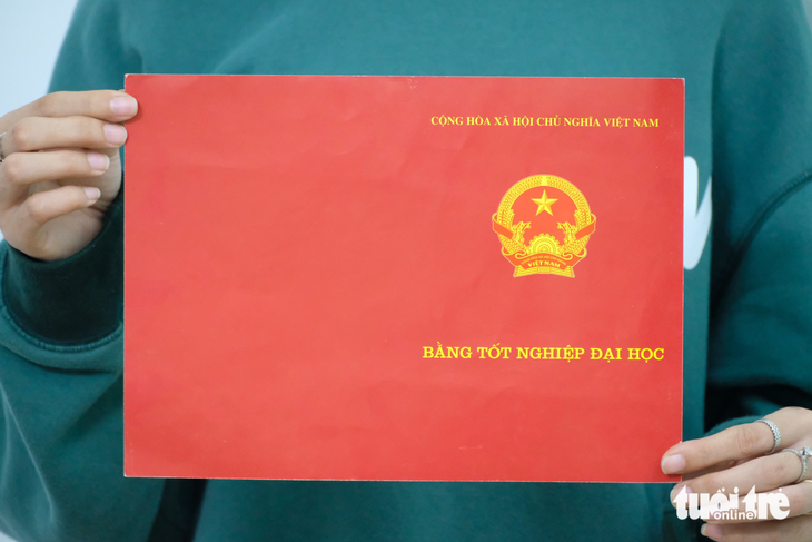 Cử tri kiến nghị Bộ Giáo dục và Đào tạo tăng cường xử lý vấn nạn bằng giả - Ảnh 1.