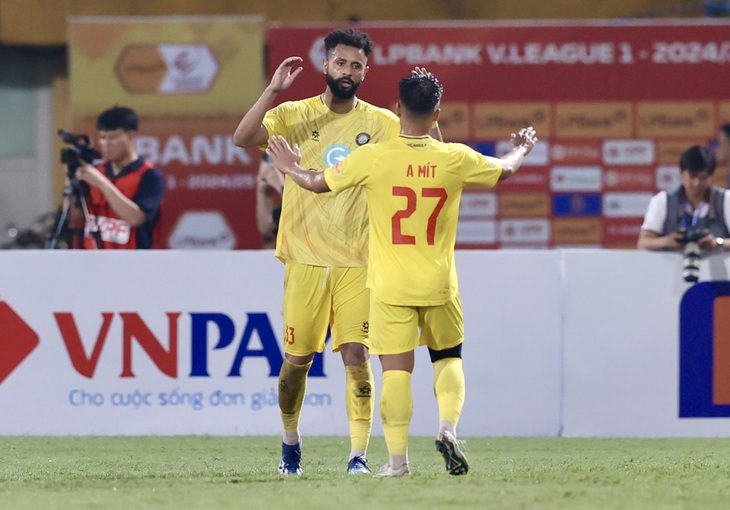Công An Hà Nội thua Thanh Hóa ngay trên sân nhà Hàng Đẫy - Ảnh 1.