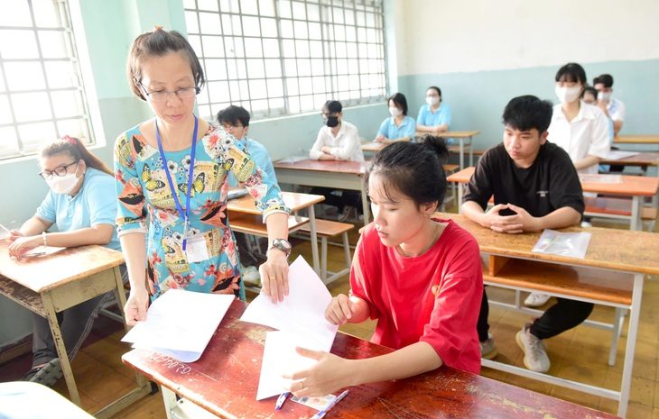 Thí sinh thi tốt nghiệp THPT tại TP.HCM - Ảnh: DUYÊN PHAN
