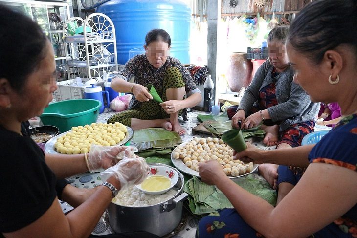 Đám giỗ đi phong bì đã thành lệ nên rình rang, tốn kém hơn xưa? - Ảnh 1.