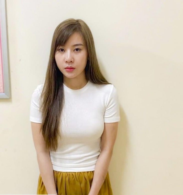 Bị can Trần Thị Vân - cô gái tông xế hộp vào xe đối phương - tại cơ quan công an - Ảnh: C.A.