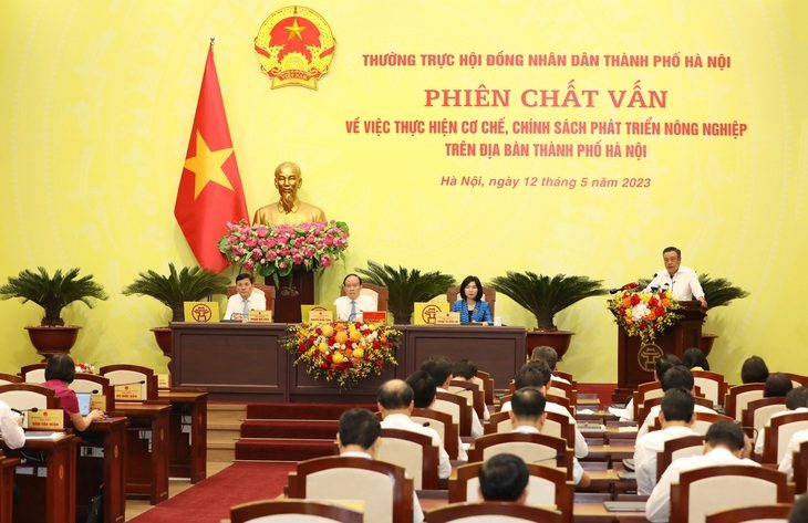Chủ tịch Hà Nội: Bay flycam để xử lý sai phạm lấn chiếm đất đai, san lấp lòng sông - Ảnh 1.