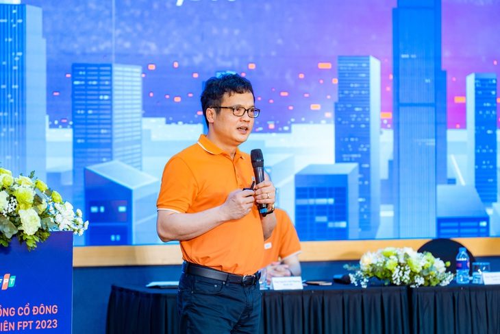 Ông Nguyễn Văn Khoa - Tổng Giám đốc FPT chia sẻ về hoạt động kinh doanh của tập đoàn năm 2022 và mục tiêu 2023 - Ảnh: FPT