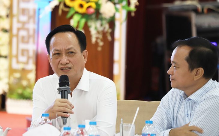 Ông Phạm Văn Thiều phát biểu tại buổi cà phê sáng với doanh nghiệp ngày 3-6 - Ảnh: CHÍ QUỐC