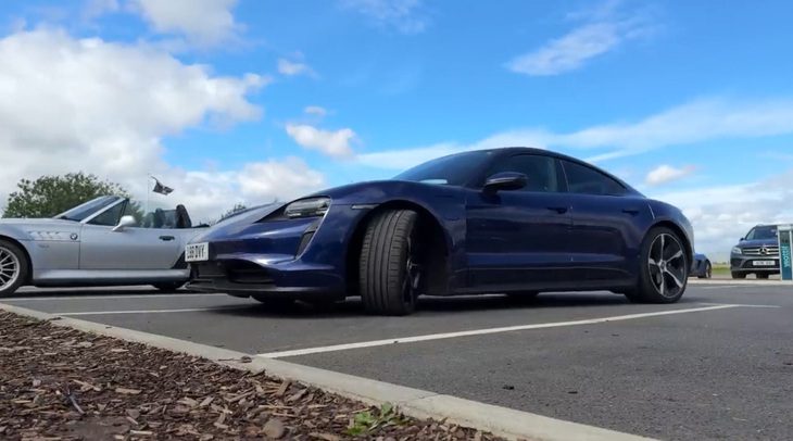 YouTuber The MacMaster sở hữu một chiếc Porsche Taycan và gần đây đã phải mang đi sửa - Ảnh: The MacMaster/YouTube