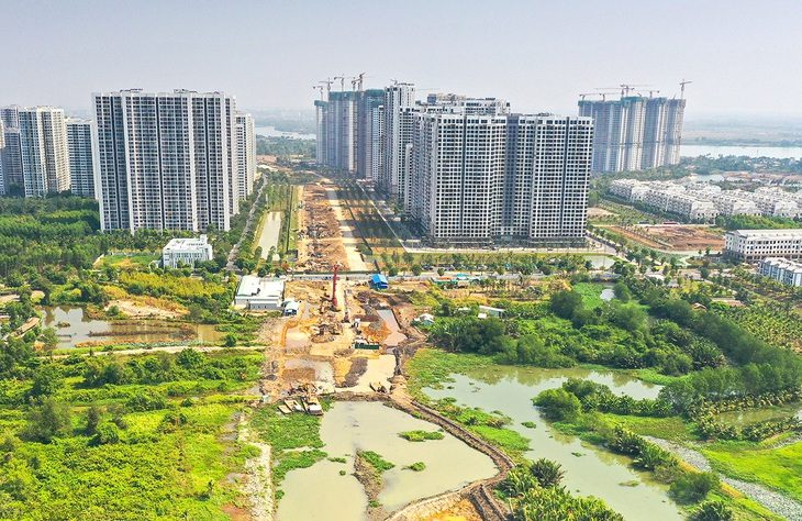 Nhiều dự án trọng điểm trên địa bàn TP.HCM đang trong tình trạng thiếu cát. Trong ảnh: dự án vành đai 3 đang được xây dựng đoạn ở TP.HCM - Ảnh: QUANG ĐỊNH