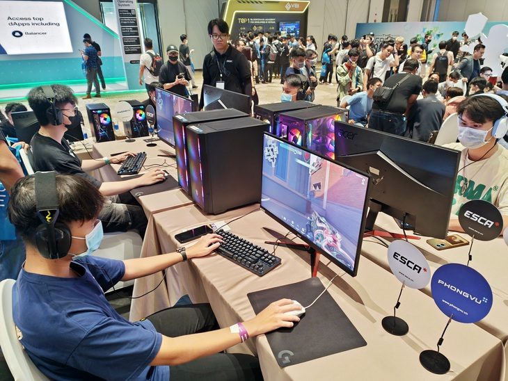 Doanh nghiệp xuất khẩu dịch vụ như game, các dịch vụ công nghệ... sẽ gặp khó vì dự kiến bị đánh thuế 10% thay vì 0% như hiện nay - Ảnh: ĐỨC THIỆN