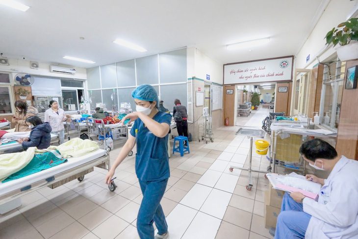 Ca mổ lớn mới được trả 280.000 đồng, y bác sĩ lo âu- Ảnh 1.