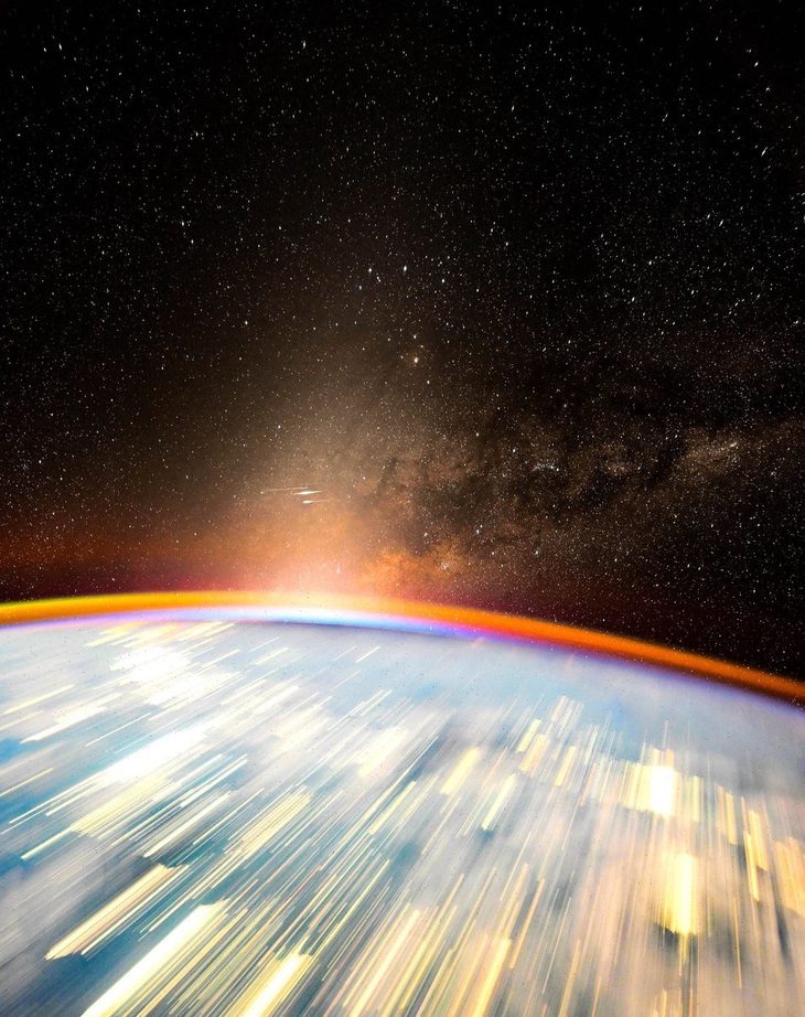 Bức ảnh vũ trụ đẹp nhất từ trước đến nay - Ảnh 1.