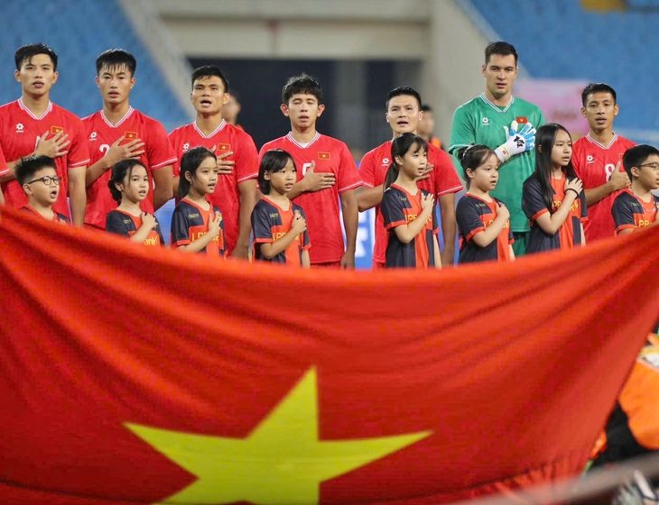 tuyen-viet-nam-1726027947248304984547 Cầu thủ, tuyển thủ Việt Nam ủng hộ đồng bào lũ lụt - Ảnh 1.