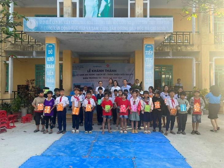 An Pha và dự án "Nhà vệ sinh cho em"