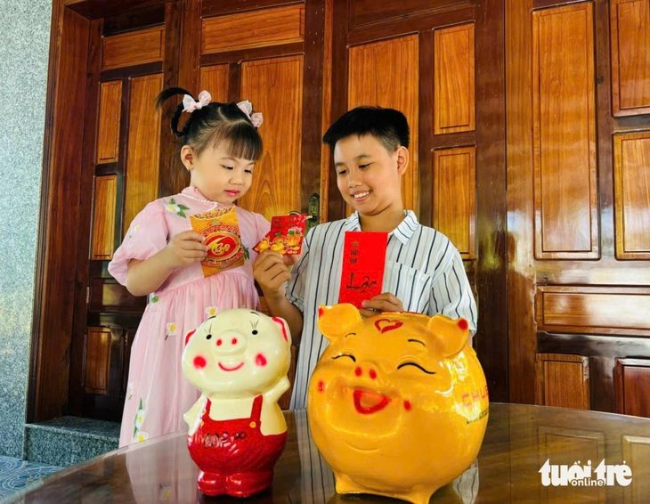 base64-1738741806132558564718 Thạc sĩ Tâm lý gợi ý 5 cách xử lý tiền lì xì của trẻ sau Tết - Ảnh 1.