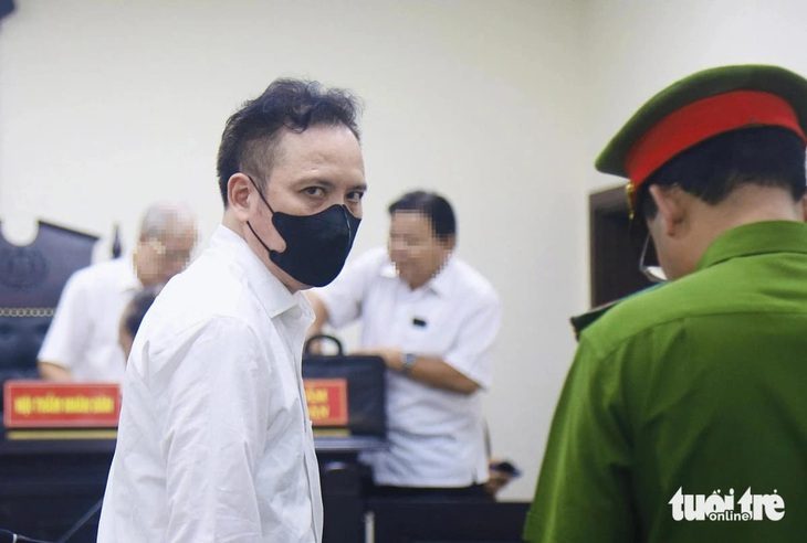 Cựu vụ trưởng lừa đảo chiếm đoạt 80 tỉ bị tuyên án chung thân - Ảnh 1.